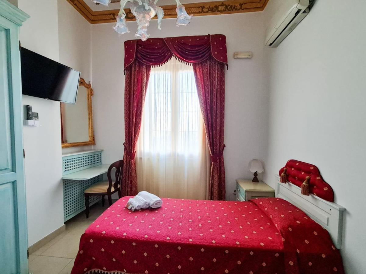 Euro Hotel איגלסיאס מראה חיצוני תמונה