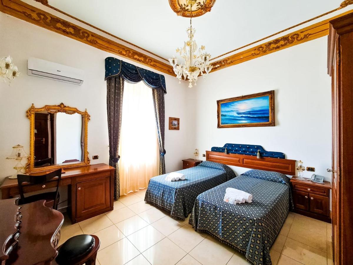 Euro Hotel איגלסיאס מראה חיצוני תמונה