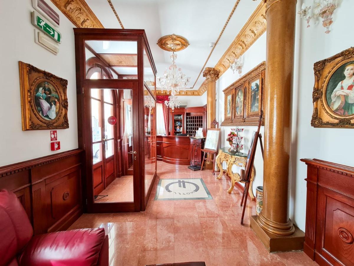Euro Hotel איגלסיאס מראה חיצוני תמונה