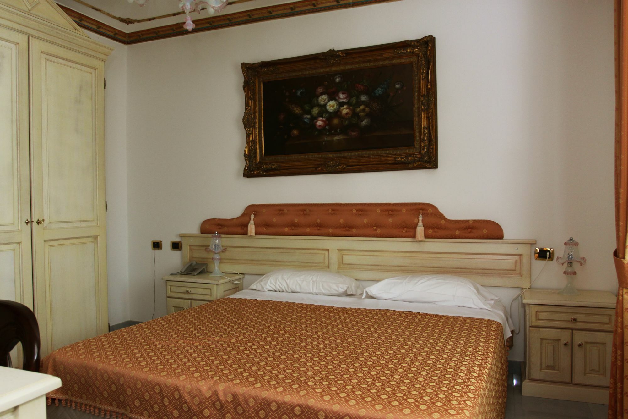 Euro Hotel איגלסיאס מראה חיצוני תמונה