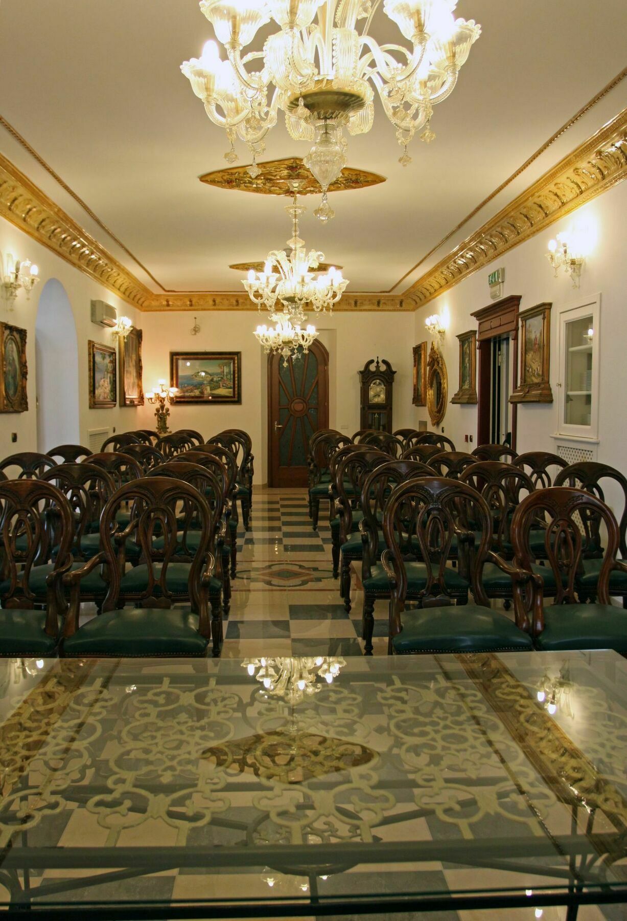 Euro Hotel איגלסיאס מראה חיצוני תמונה