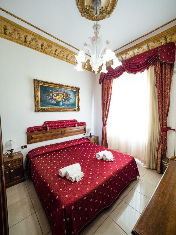 Euro Hotel איגלסיאס מראה חיצוני תמונה