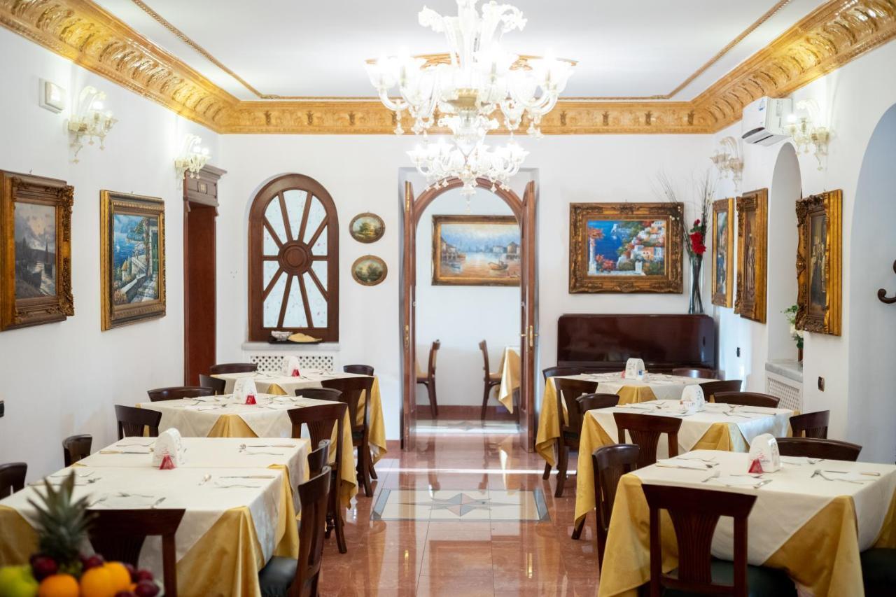 Euro Hotel איגלסיאס מראה חיצוני תמונה